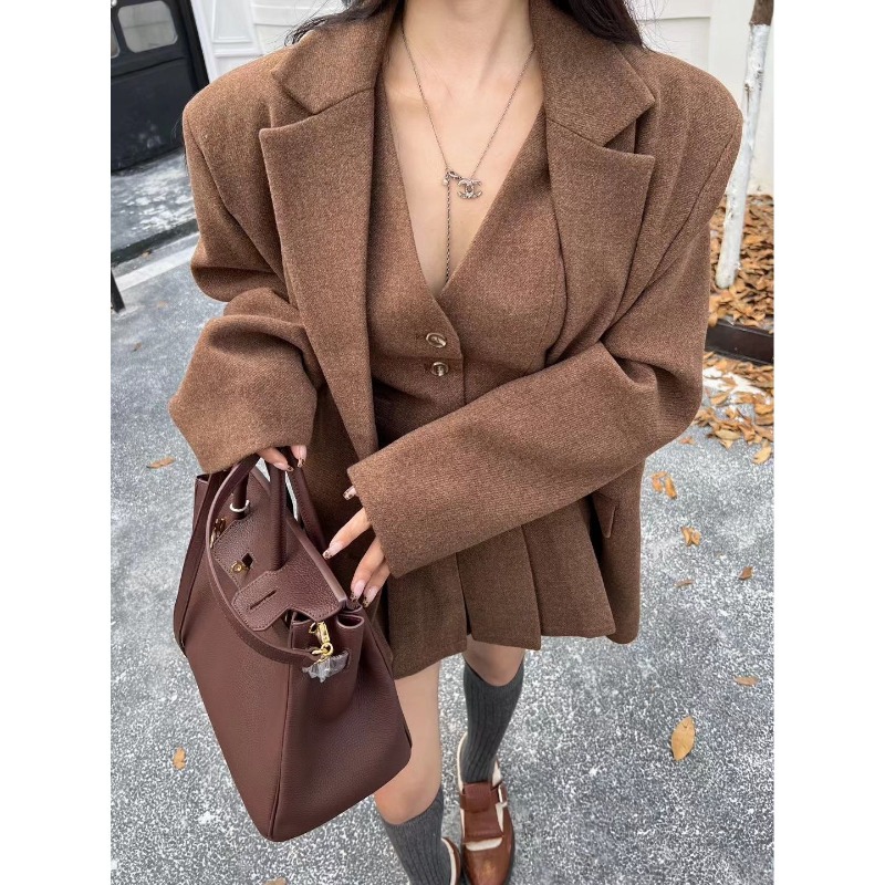 Winter Clothing Ladies - طقم نسائي فاخر من ثلاث قطع