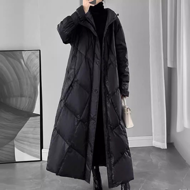Winter Clothing Trends 2025 - ملابس نسائية مبطنة جديدة لعام 2025