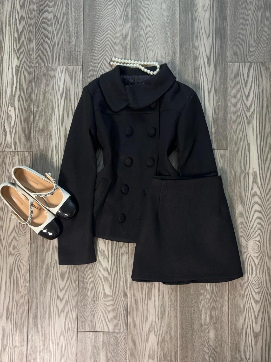 Winter Clothing Sales - طقم نسائي أنيق للحفلات الشتوية من
