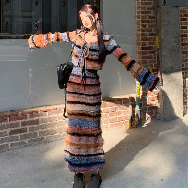 طقم سترة وتنورة من قطعتين للنس - مراجعة Winter Clothing Sales وسعره