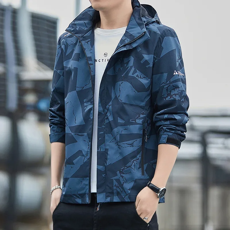 جاكيتات خريف 2026 للرجال للمشي - مراجعة Windproof Jacket Softshell وسعره