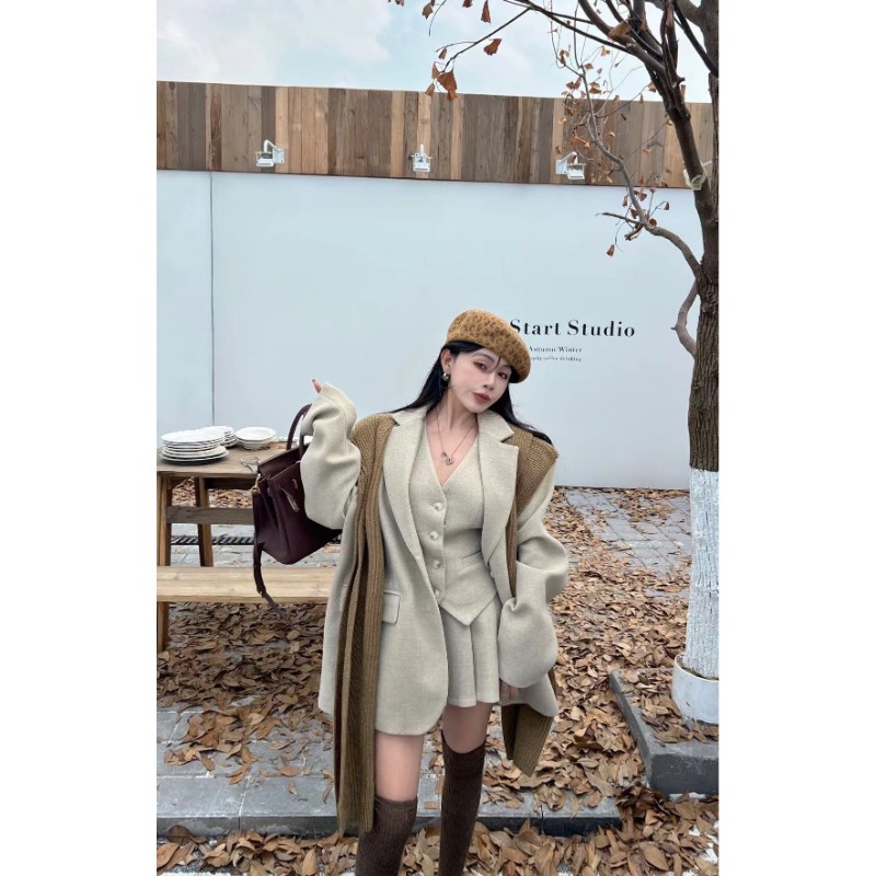 طقم نسائي فاخر من ثلاث قطع من  - مراجعة Winter Clothing Ladies وسعره