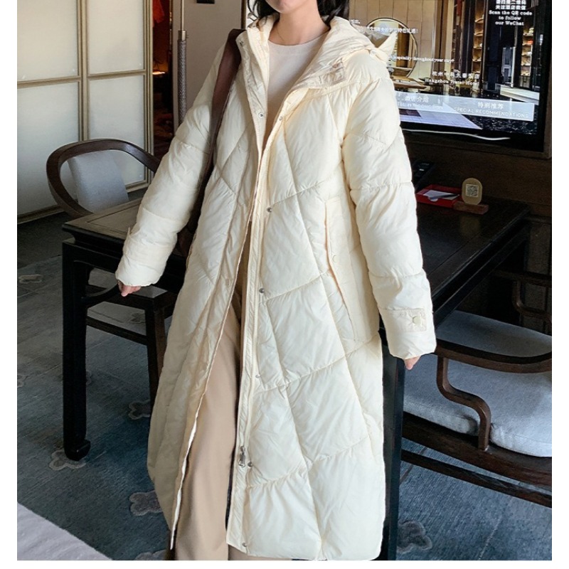 ملابس نسائية مبطنة جديدة لعام  - مراجعة Winter Clothing Trends 2025 وسعره