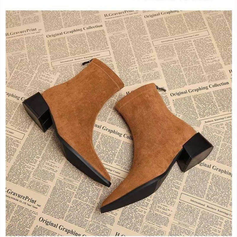 أحذية نسائية جديدة بكعب منخفض، - مراجعة Winter Clothing Ladies وسعره