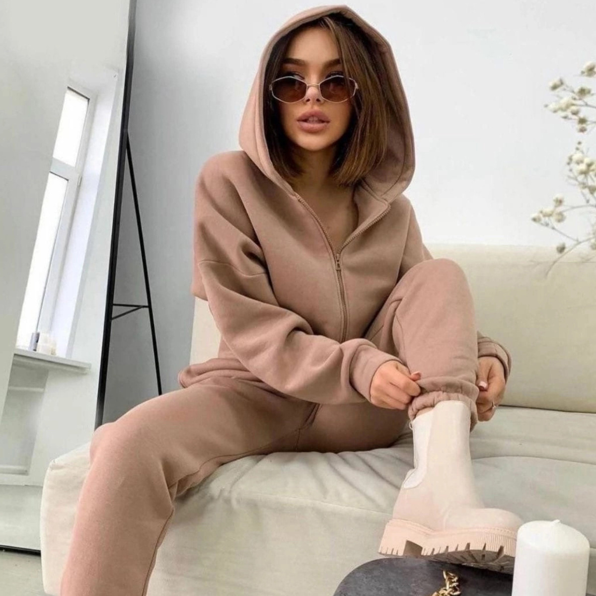 طقم من قطعتين بسحاب للنساء ، م - مراجعة Winter Clothing Sales وسعره